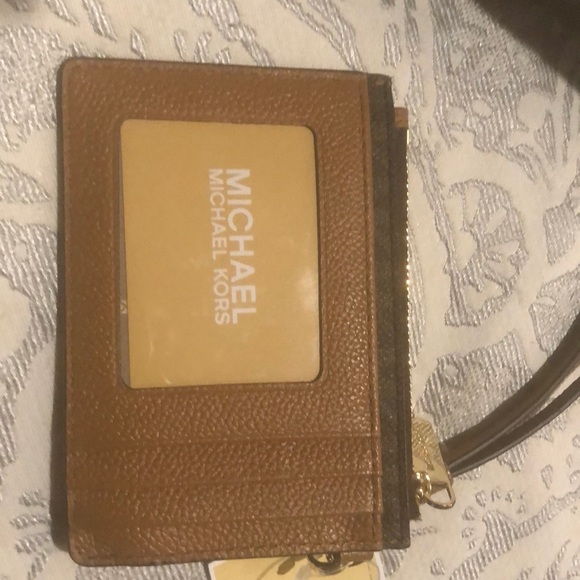 Michael Kors Wristlet with tags on. - Picture 3 of 5